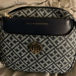 Tommy Hilfiger designer cross body purse